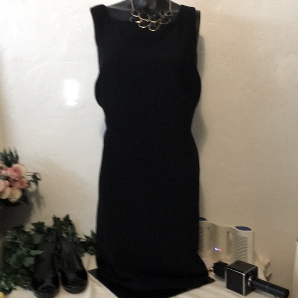 Venezia Dresses & Skirts - Zenezia Sleeveless Squared Neck Little Black Dress